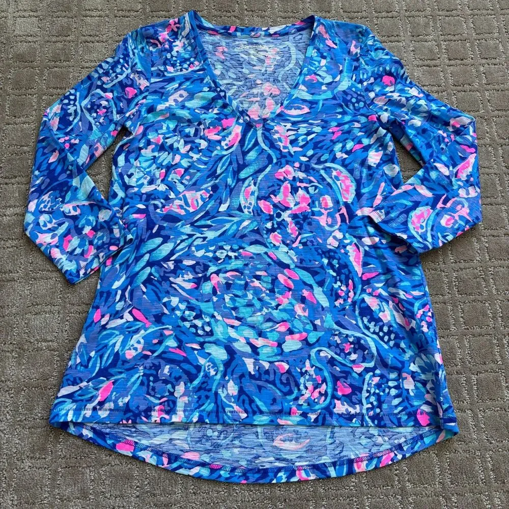 Lilly Pulitzer Etta V-Neck Cotton Shirt XXS Beachy Colorful Vacation 3/4 Sleeve